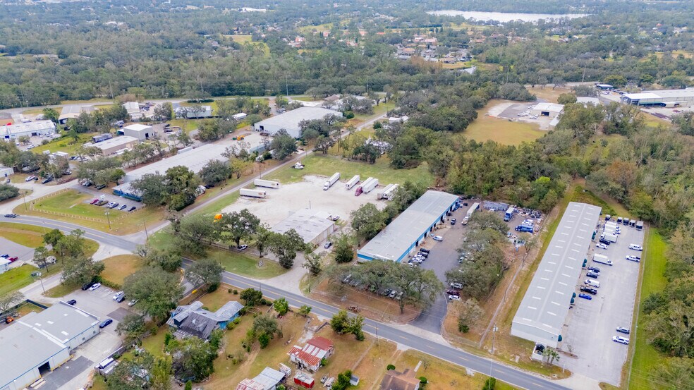More Photos Of 2701 Airport Rd, Plant City Warehouse For Sale