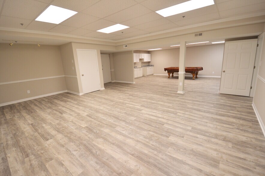 More Photos Of 130 Elk St, Lexington Manufacturing For Lease