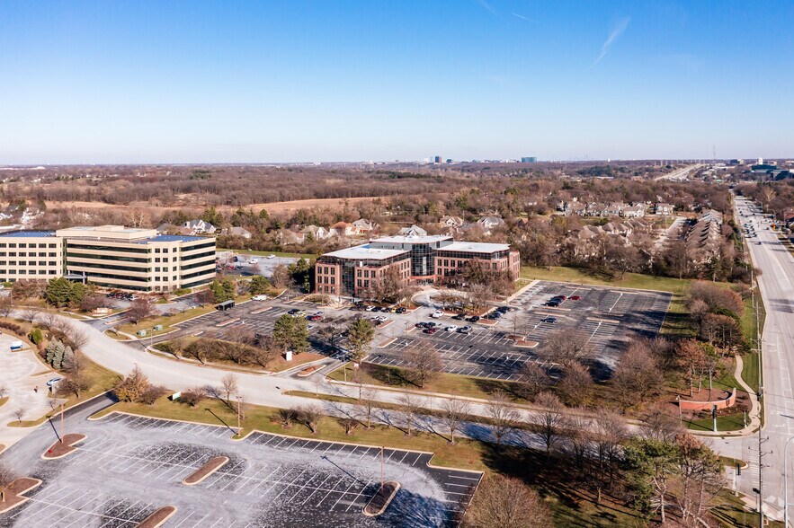 More Photos Of 2200 Cabot Dr, Lisle Office For Lease