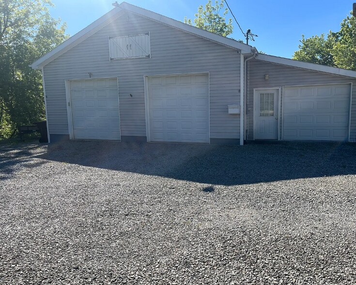 Primary Photo Of 1128 PA-56, Apollo Flex For Lease
