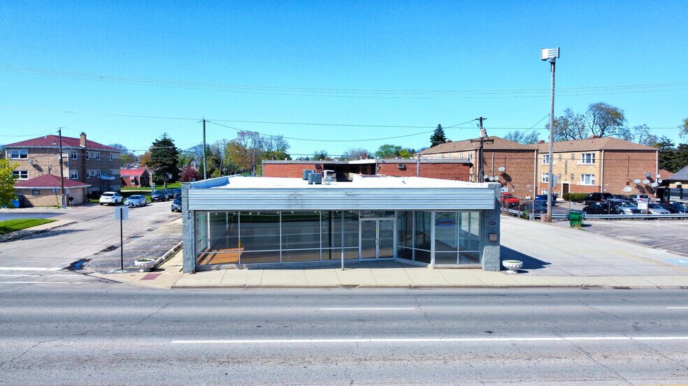 More Photos Of 10220 Grand Ave, Franklin Park Storefront Retail Office For Lease