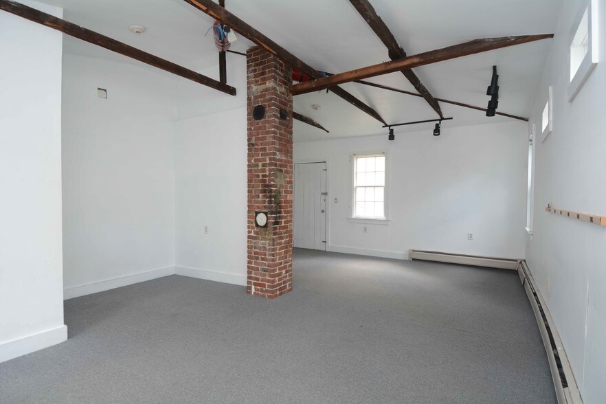 More Photos Of 393-395 Massachusetts Ave, Arlington Office For Sale