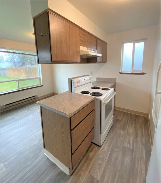 More Photos Of 5810-5816 77th St W, Lakewood Apartments For Sale