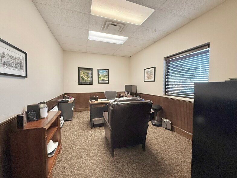 More Photos Of 3560 Macdonnell Dr, Norman Light Distribution For Lease