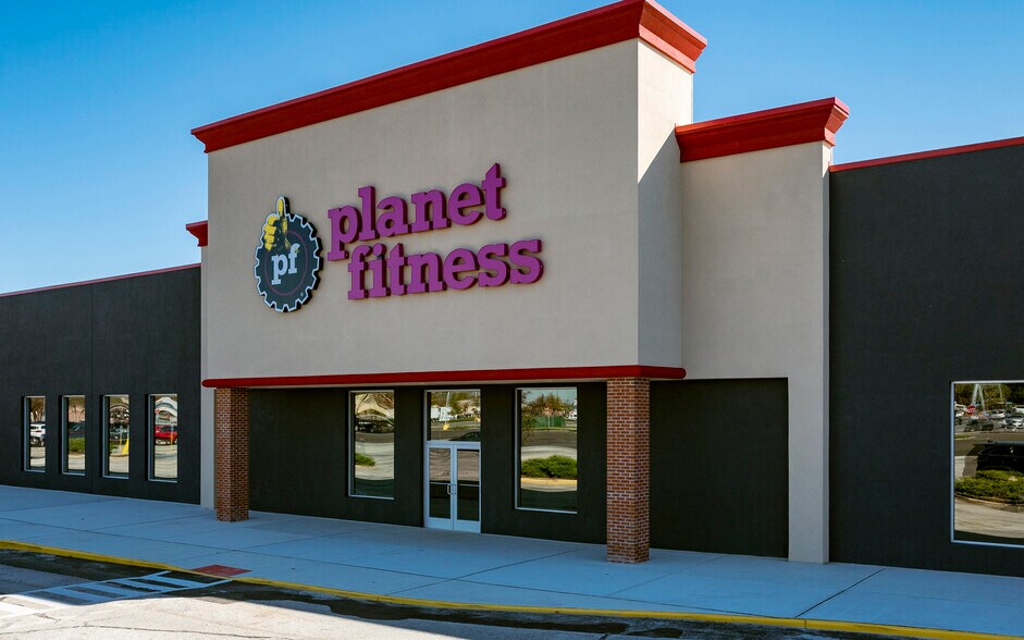 More Photos Of 2100 Mount Holly Rd, Burlington Unknown For Lease