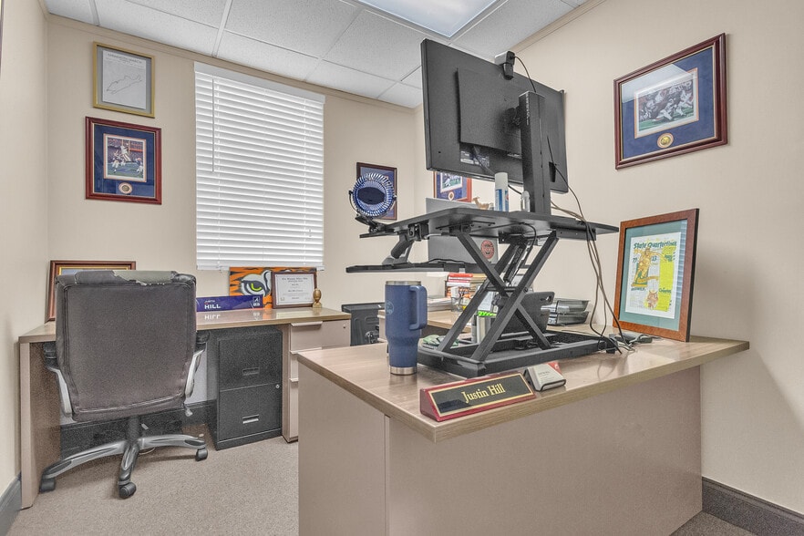 More Photos Of 4249 Lomac St, Montgomery Medical For Lease