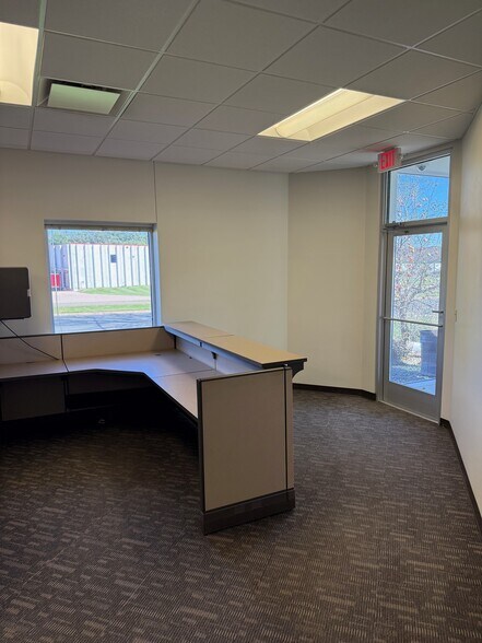 More Photos Of 2777 Prairie Dr, River Falls Office For Sale