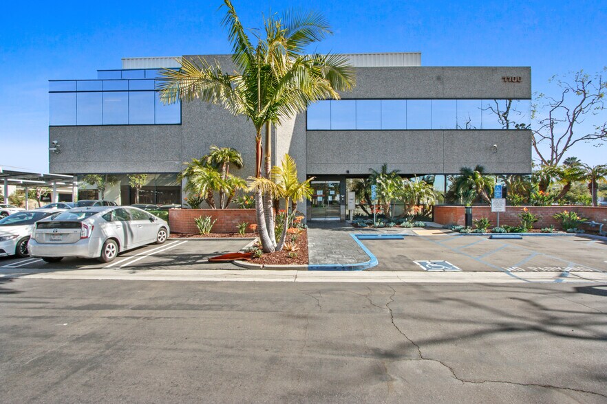 More Photos Of 1100 Main St, Irvine Office For Lease