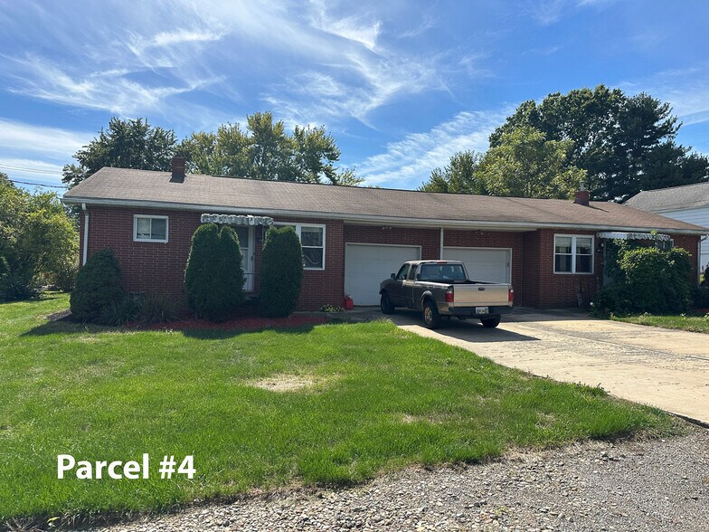 More Photos Of 1543 Clearbrook Rd NW, Massillon Apartments For Sale