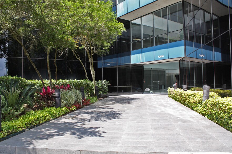 More Photos Of 10850 Richmond Ave, Houston Office For Lease