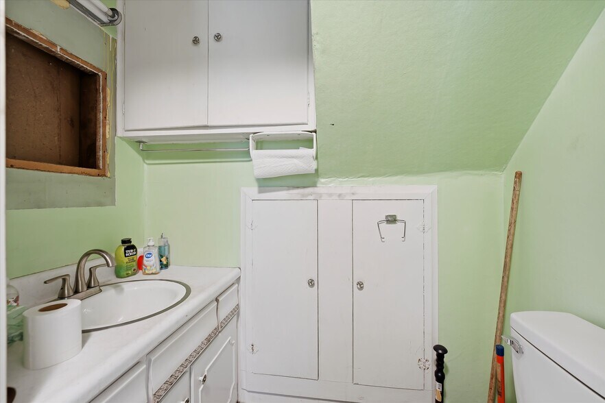 More Photos Of 601 N Chilhowee Dr, Knoxville Multifamily For Sale