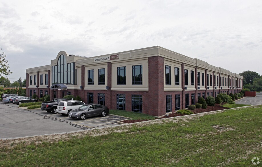 More Photos Of 20855 Watertown Rd, Waukesha Office For Lease