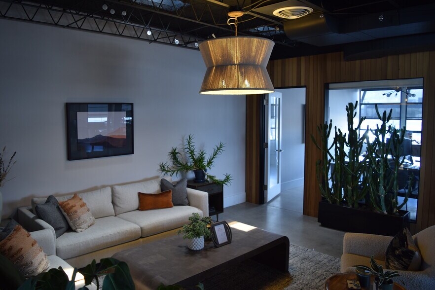 More Photos Of 1340 S Santa Fe Dr, Denver Office For Lease