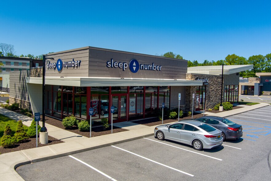 More Photos Of 2627 South Rd, Poughkeepsie Unknown For Lease