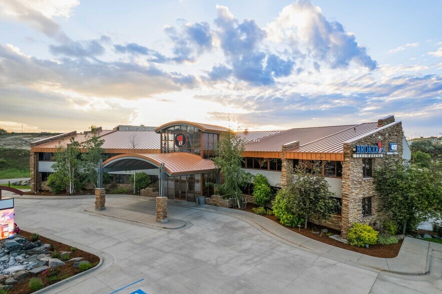 More Photos Of 550 N Poplar St, Casper Medical For Lease