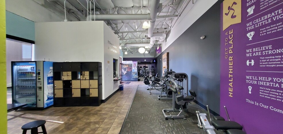 More Photos Of 4030 E Thunderbird Rd, Phoenix Storefront Retail Office For Lease