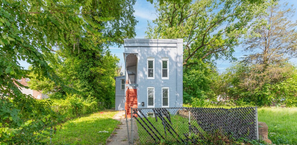 More Photos Of 332 S Franklintown Rd, Baltimore Apartments For Sale