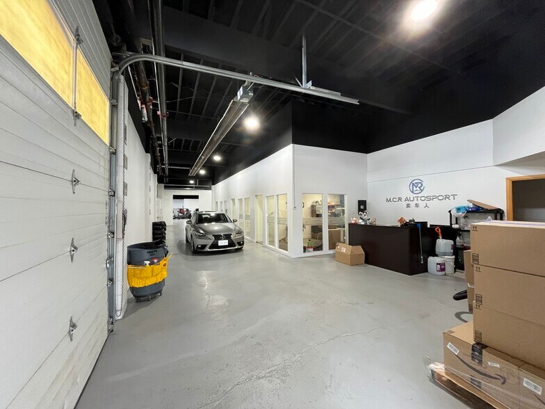 More Photos Of 4251 Vanguard Rd, Richmond Warehouse For Lease