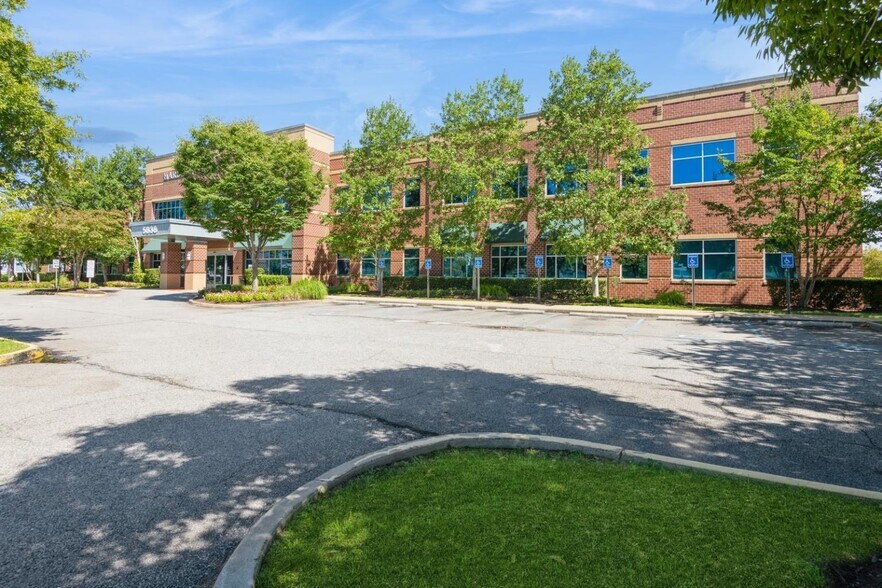 More Photos Of 5838 Harbour View Blvd, Suffolk Medical For Lease