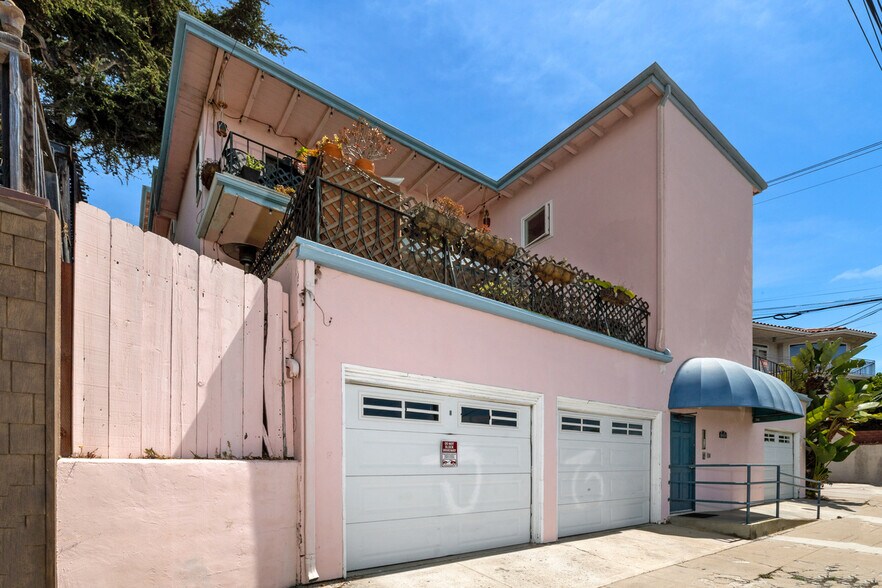 More Photos Of 2801-2807 Columbia St, San Diego Apartments For Sale