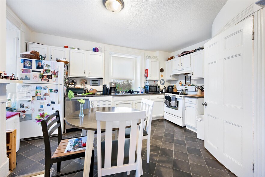 More Photos Of 72 3rd St, Bangor Apartments For Sale