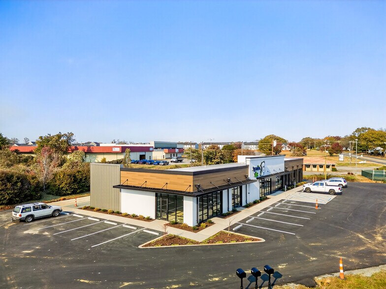 More Photos Of 201-229 Charlotte Hwy, Lyman Unknown For Lease