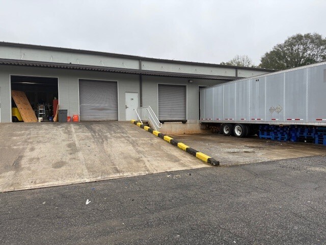 More Photos Of 2665 Pine Grove Rd, Cumming Flex For Lease