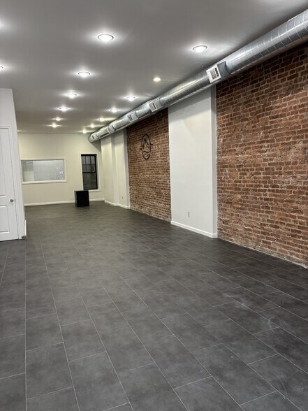 More Photos Of 198 Utica, Brooklyn Apartments For Lease