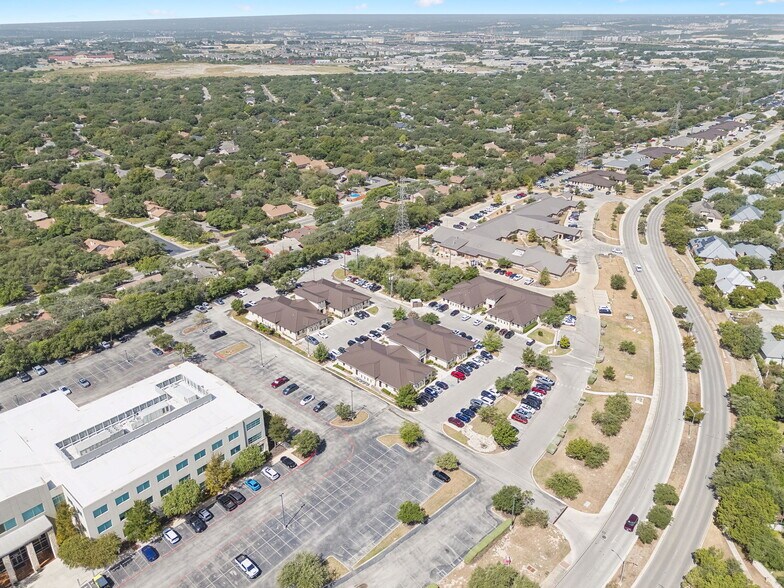 More Photos Of 4358 Lockhill Selma Rd, Shavano Park Medical For Lease