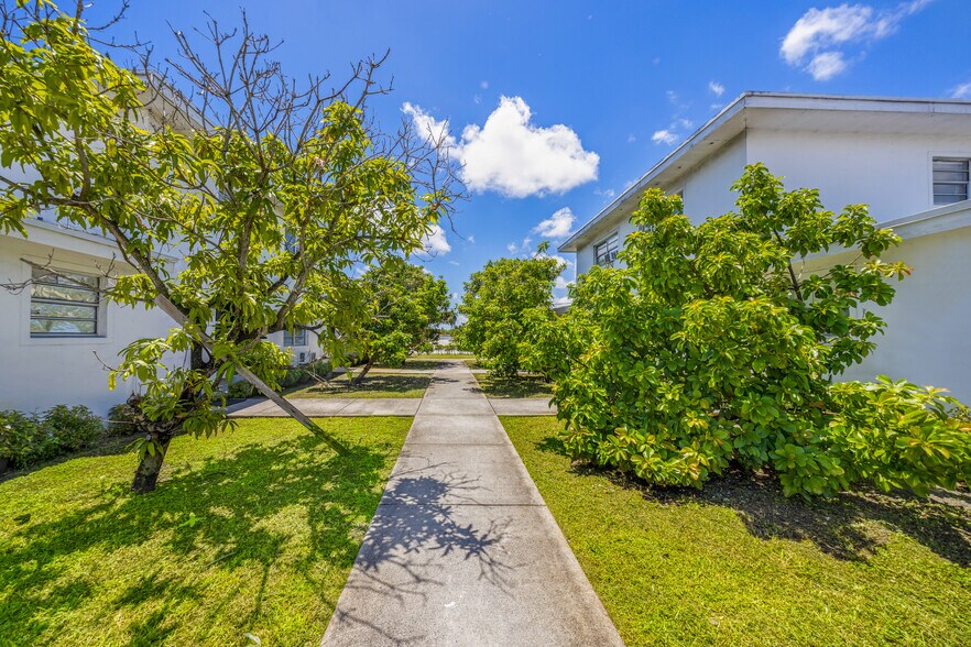 More Photos Of 3740 W Hallandale Beach Blvd, Pembroke Park Apartments For Sale