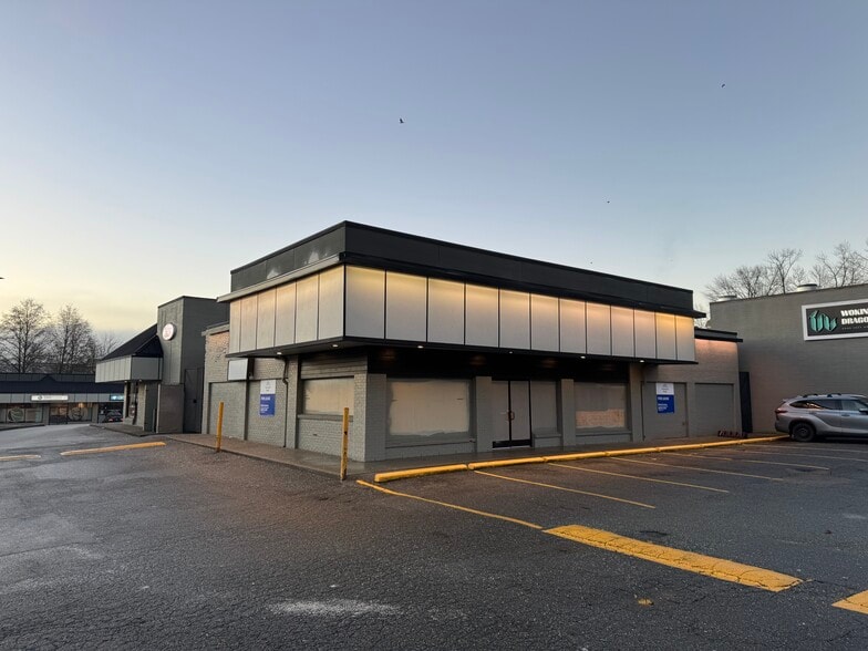More Photos Of 1192-1198 Lansdowne Dr, Coquitlam Unknown For Lease