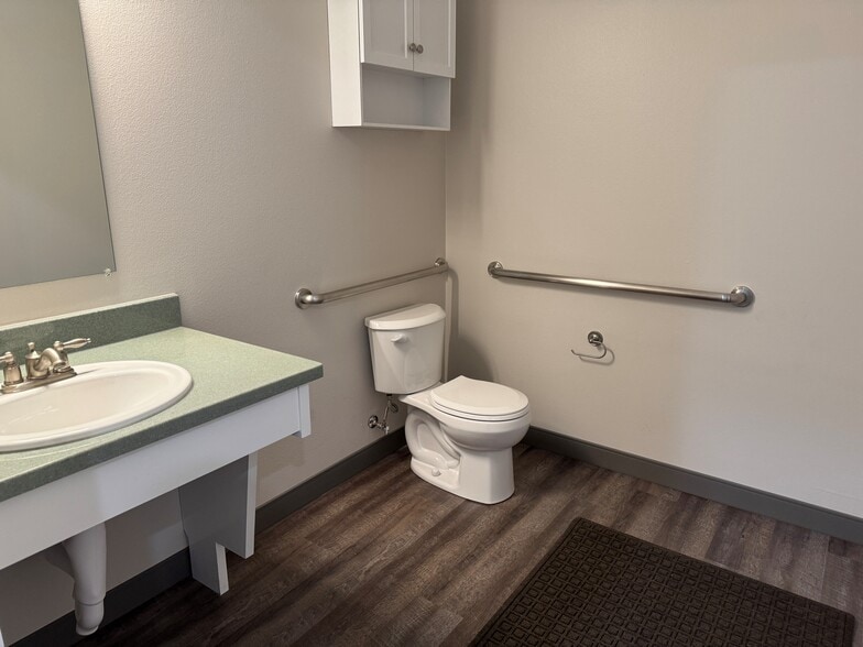 More Photos Of 3604 S Cooper St, Arlington Office For Lease