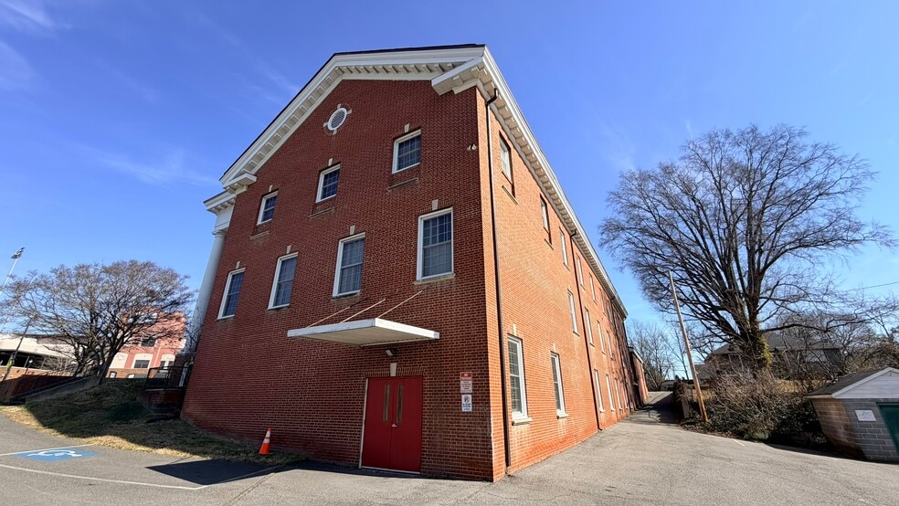 More Photos Of 801 W Franklin Blvd, Gastonia Religious Facility For Sale