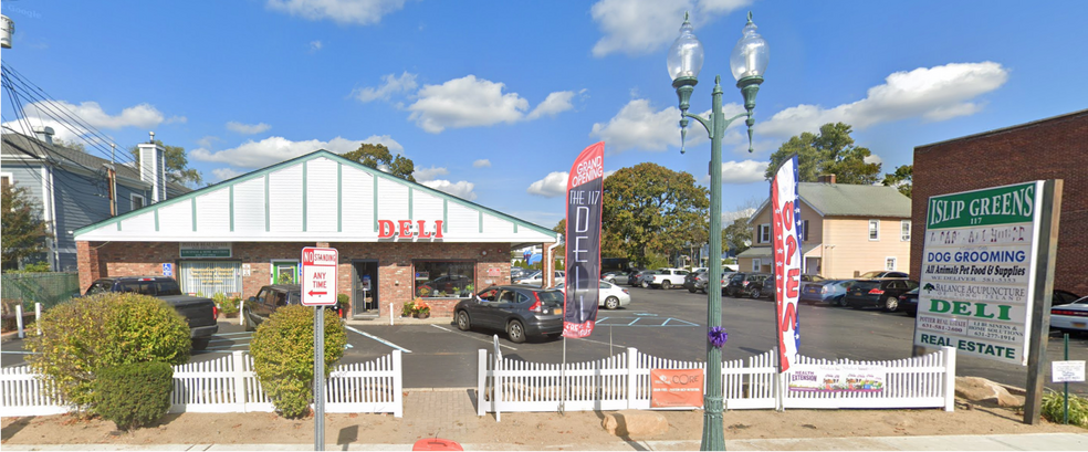 More Photos Of 117 Main St, East Islip Freestanding For Sale