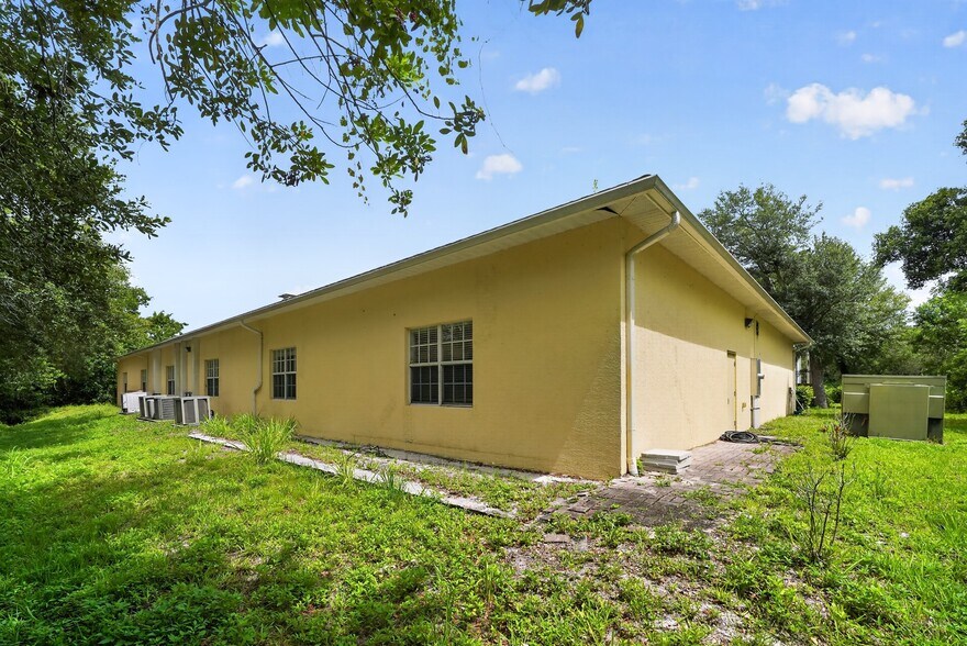 More Photos Of 3651 Virginia Ave, Fort Pierce Medical For Sale