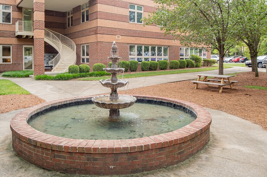 More Photos Of 1504 E Franklin St, Chapel Hill Medical For Sale