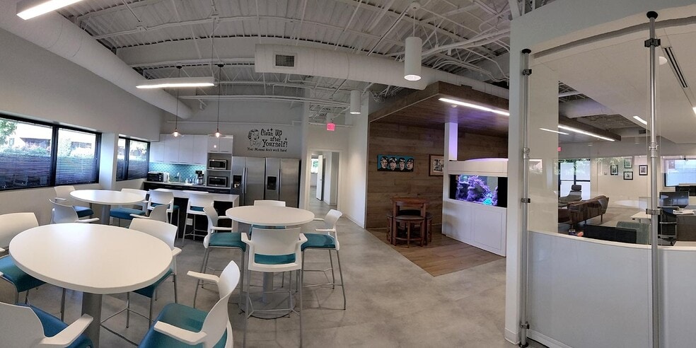 More Photos Of 421 Minuet Ln, Charlotte Office For Sale