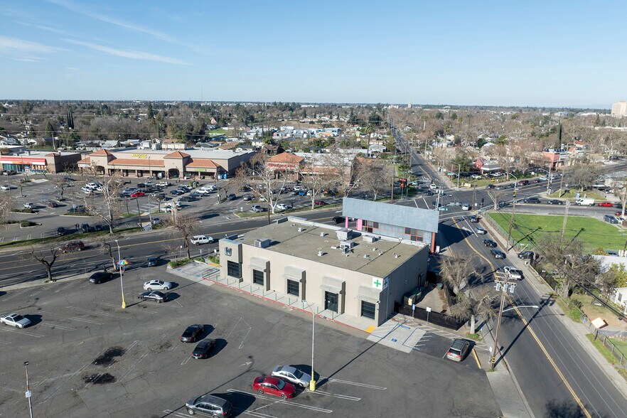 More Photos Of 408 Paradise Rd, Modesto Bank For Sale