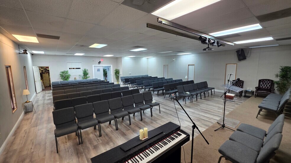 More Photos Of 2610 N Martin L King Blvd, North Las Vegas Religious Facility For Sale