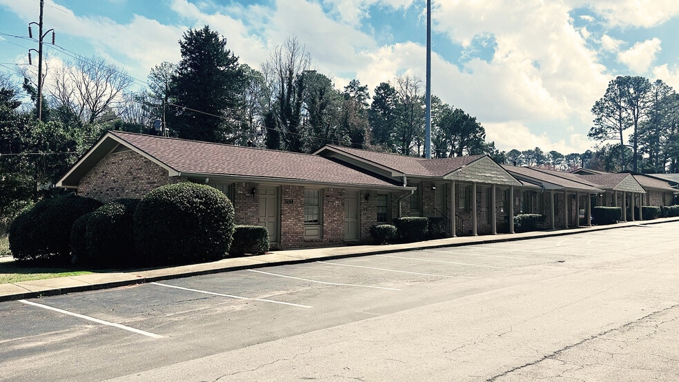 More Photos Of 3594 Old Chamblee Tucker Rd, Atlanta Medical For Lease