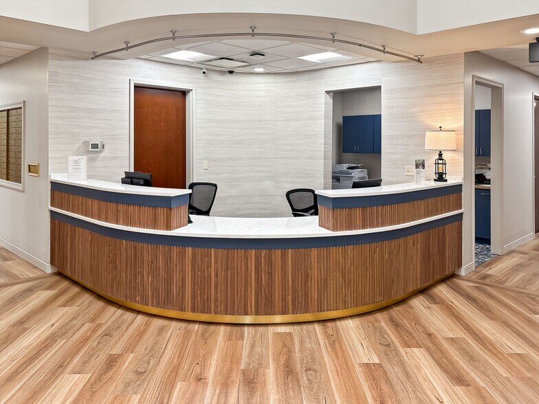 More Photos Of 1000 Essington Rd, Joliet Coworking Space