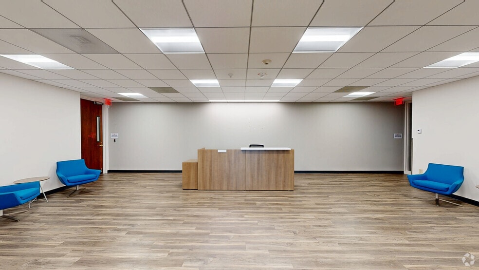 More Photos Of 9144 Arrowpoint Blvd, Charlotte Office For Sale