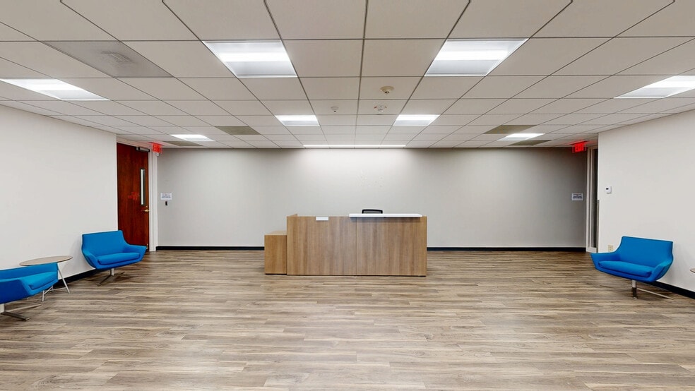 More Photos Of 9144 Arrowpoint Blvd, Charlotte Office For Sale