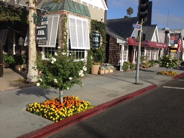 More Photos Of 2737 E Coast Hwy, Corona Del Mar Storefront Retail Office For Lease