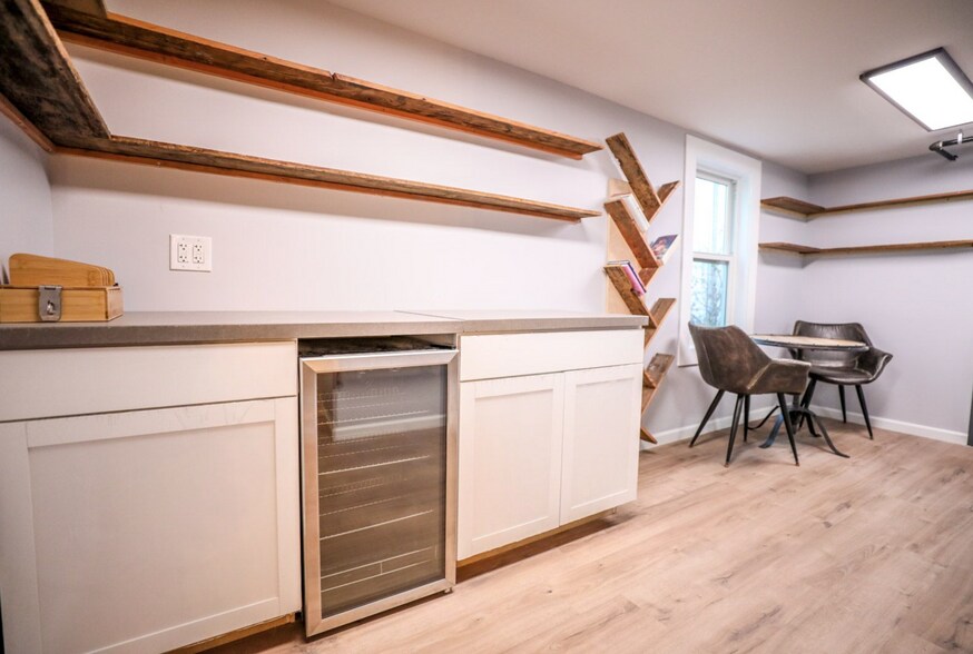 More Photos Of 2424 Lombard St, San Francisco Office Residential For Lease