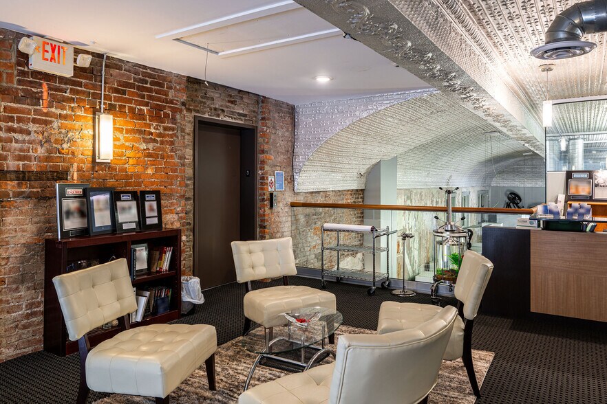 More Photos Of 632 Russell St, Covington Research And Development For Sale