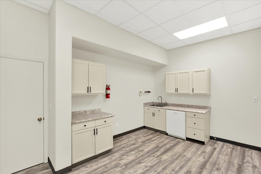 More Photos Of 7905 W 120th Ave, Broomfield Flex For Lease