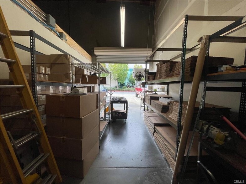More Photos Of 42065 Zevo Dr, Temecula Warehouse For Sale