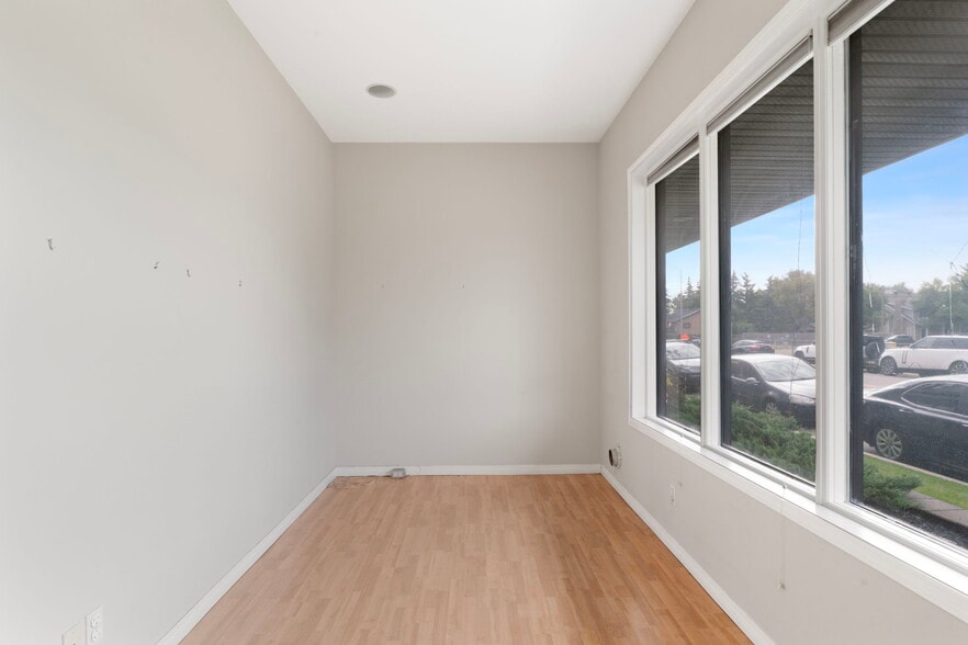 More Photos Of 1922 9th Ave SE, Calgary Storefront Retail Residential For Sale