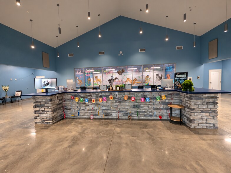More Photos Of 16719 Balance Cv, Land O' Lakes Office For Sale